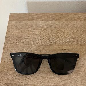Ray-Ban Classic Black Sunglasses